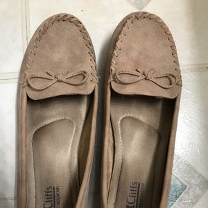 Cliffs Tan Suede Slides